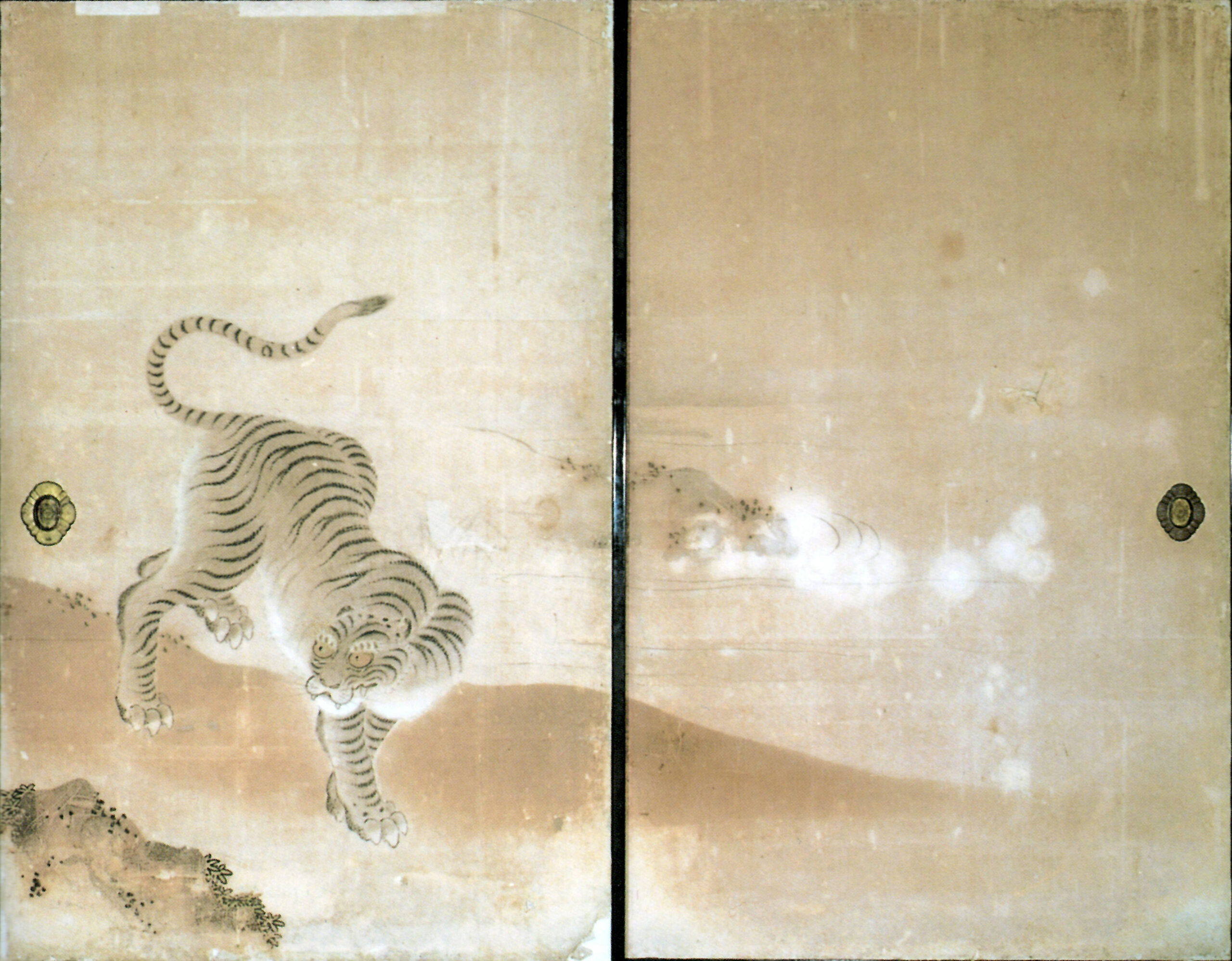 図１：西福寺所蔵「竹虎図襖」右２面